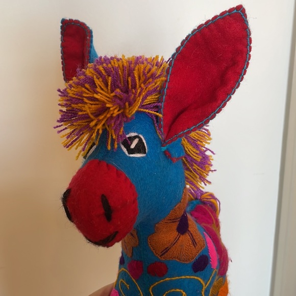 Wool embroidered burro - Picture 2 of 6